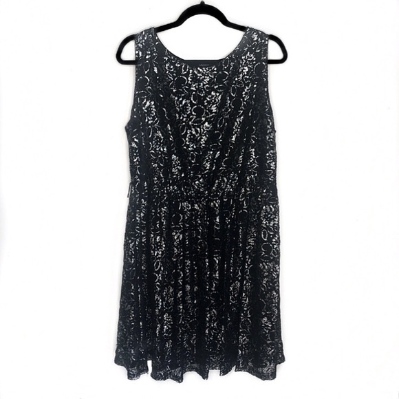 Forever Woman Dresses & Skirts - Black And Silver Floral Patterned Sparkly Dress